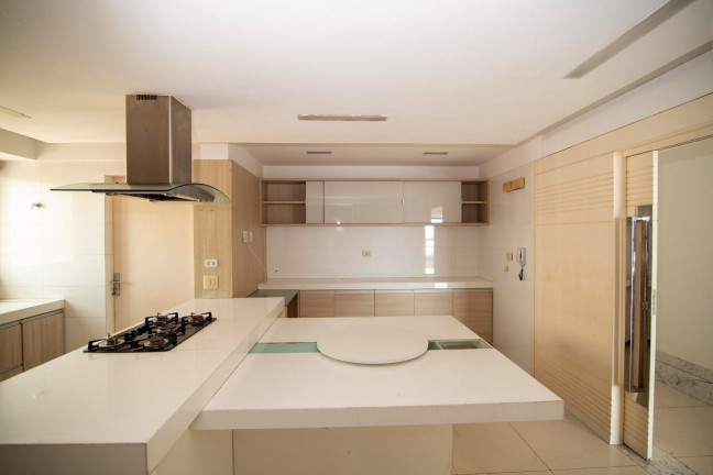 Imagem Imóvel com 4 Quartos à Venda, 533 m² em Manaíra - João Pessoa