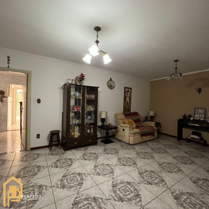 Imagem Casa com 4 Quartos à Venda, 200 m² em Jardim Ana Emilia - Taubaté Imagem Casa com 4 Quartos à Venda, 200 m² em Jardim Ana Emilia - Taubaté
