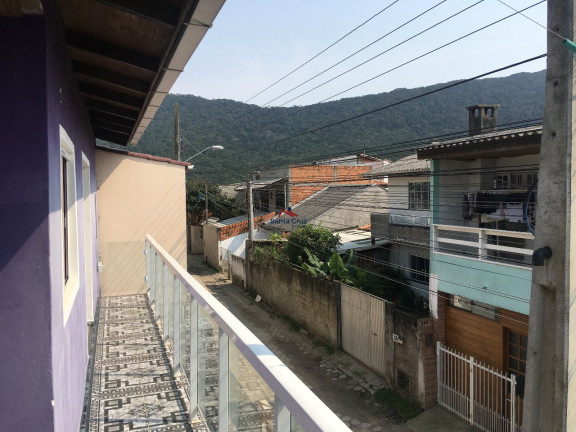 Imagem Sobrado com 5 Quartos à Venda, 140 m² em São João Do Rio Vermelho - Florianópolis