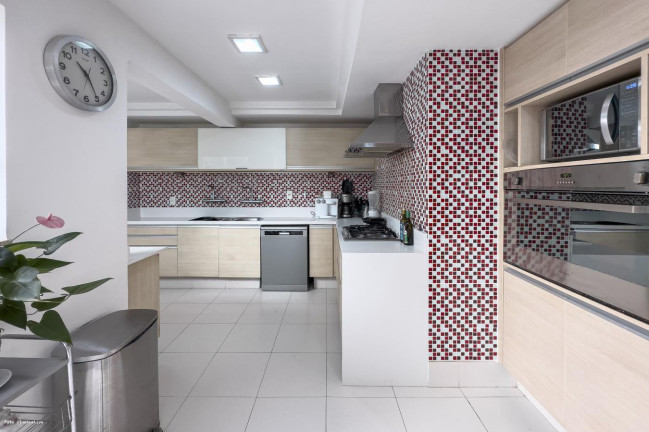 Imagem Casa com 5 Quartos à Venda, 500 m² em Barra Da Tijuca - Rio De Janeiro Imagem Casa com 5 Quartos à Venda, 500 m² em Barra Da Tijuca - Rio De Janeiro