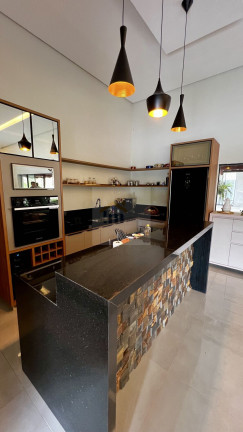 Imagem Imóvel com 3 Quartos à Venda, 1.279 m² em Centro - Hidrolândia Imagem Imóvel com 3 Quartos à Venda, 1.279 m² em Centro - Hidrolândia