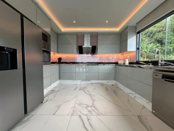 Imagem Casa com 4 Quartos à Venda, 480 m² em Conceição De Jacarei - Mangaratiba Imagem Casa com 4 Quartos à Venda, 480 m² em Conceição De Jacarei - Mangaratiba