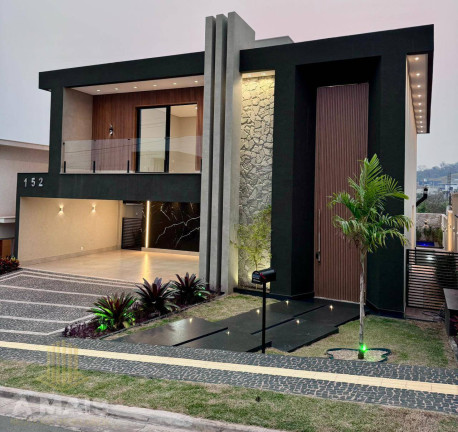 Casa com 4 Quartos à Venda, 365 m² em Jardins Bolonha - Senador Canedo