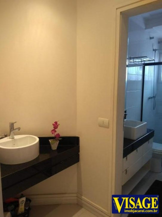 Imagem Casa com 4 Quartos à Venda, em Jd. Coleginho - Jacareí Imagem Casa com 4 Quartos à Venda, em Jd. Coleginho - Jacareí