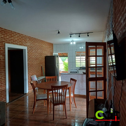 Imagem Imóvel com 2 Quartos à Venda, 300 m² em Clube Da Uva - Andradas