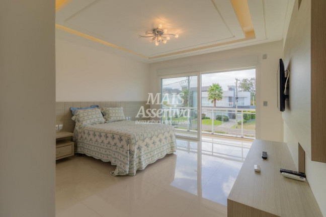 Imagem Casa com 3 Quartos à Venda, 471 m² em Centro - Torres