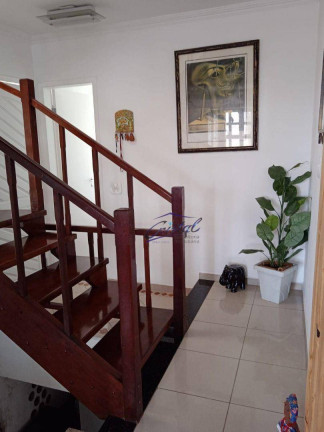 Imagem Casa com 3 Quartos à Venda ou Locação, 211 m² em Granja Viana - Cotia