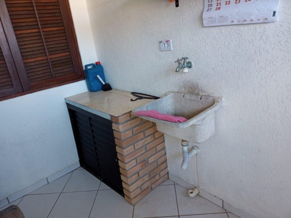 Imagem Sobrado com 2 Quartos à Venda, 85 m² em Massaguaçu - Caraguatatuba Imagem Sobrado com 2 Quartos à Venda, 85 m² em Massaguaçu - Caraguatatuba