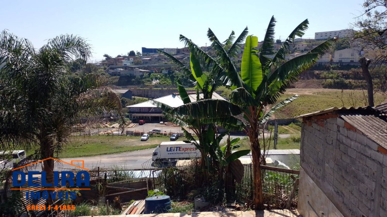 Imagem Casa com 3 Quartos à Venda, 350 m² em Terra Preta (terra Preta) - Mairiporã
