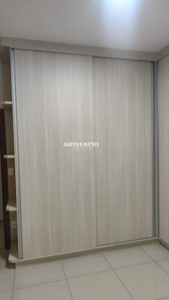 Imagem Casa com 4 Quartos à Venda, 240 m²