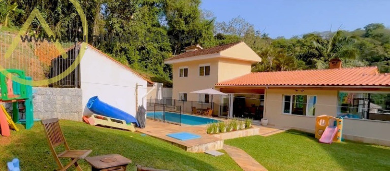 Imagem Casa com 3 Quartos à Venda, 200 m² em Alpes Da Cantareira - Mairiporã Imagem Casa com 3 Quartos à Venda, 200 m² em Alpes Da Cantareira - Mairiporã