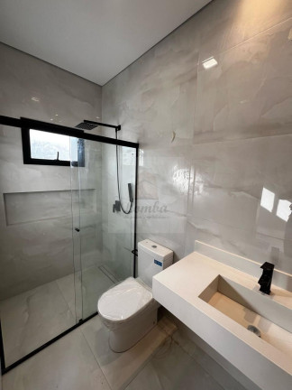 Imagem Casa com 3 Quartos à Venda, 225 m² em Jardim Imperial - Cuiabá