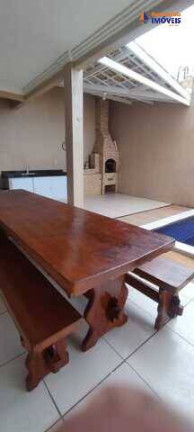 Imagem Casa com 4 Quartos à Venda, 110 m² em Barra Nova - Cascavel