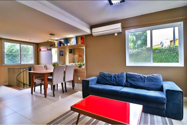 Imagem Casa de Condomínio com 3 Quartos à Venda, 230 m² em Mário Quintana - Porto Alegre