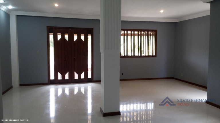 Imagem Casa com 3 Quartos à Venda, 250 m² em Stella Maris - Salvador