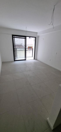 Imagem Imóvel Comercial à Venda, 47 m² em Laranjeiras - Rio De Janeiro Imagem Imóvel Comercial à Venda, 47 m² em Laranjeiras - Rio De Janeiro