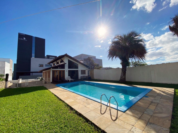 Casa com 3 Quartos à Venda,  em Teresópolis - Porto Alegre
