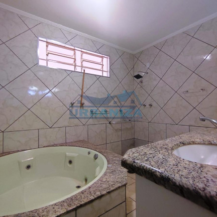 Imagem Casa com 3 Quartos à Venda, 323 m² em Jardim Toselar - Birigui