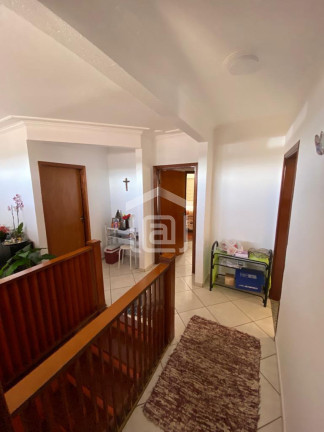 Imagem Sobrado com 3 Quartos à Venda, 250 m² em Jardim Das Azaléias - Poços De Caldas Imagem Sobrado com 3 Quartos à Venda, 250 m² em Jardim Das Azaléias - Poços De Caldas