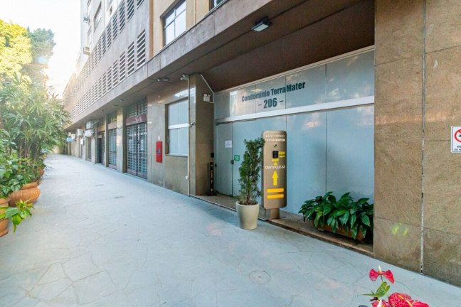 Imagem Imóvel com 1 Quarto à Venda, 53 m² em Centro Histórico - Porto Alegre Imagem Imóvel com 1 Quarto à Venda, 53 m² em Centro Histórico - Porto Alegre