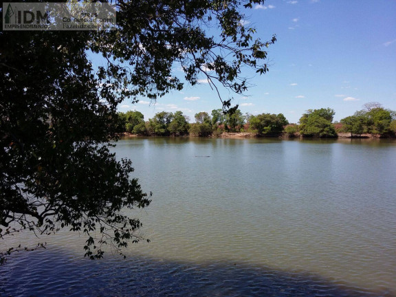 Chácara à Venda, 300.000.000 m² em Centro - Luciára