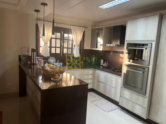 Imagem Casa com 4 Quartos à Venda, 180 m² em Centro - Porto Belo