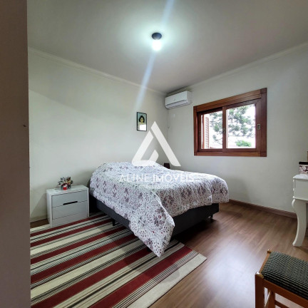 Imagem Casa com 3 Quartos à Venda, 240 m² em Central - Cruz Alta - Cruz Alta Imagem Casa com 3 Quartos à Venda, 240 m² em Central - Cruz Alta - Cruz Alta