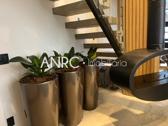Imagem Cobertura com 3 Quartos à Venda, 215 m² em Vila Olímpia - São Paulo
