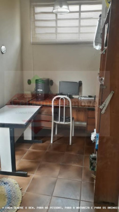 Imagem Casa com 3 Quartos à Venda, 200 m² em Vila Sao Jose - Taubaté