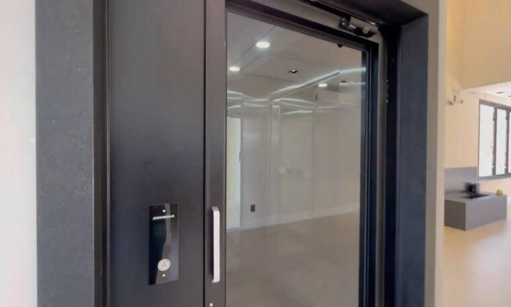 Imagem Casa com 3 Quartos à Venda, 302 m² em Swiss - Campinas