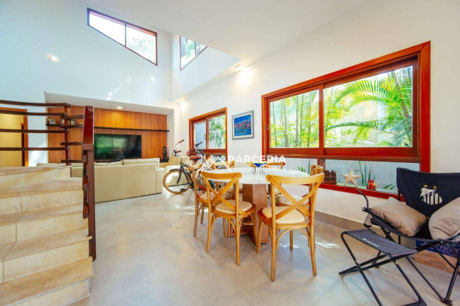 Imagem Casa com 6 Quartos à Venda, 334 m² em Riviera Módulo 19 - Bertioga Imagem Casa com 6 Quartos à Venda, 334 m² em Riviera Módulo 19 - Bertioga