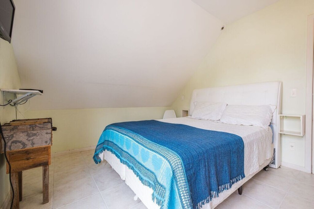 Imagem Casa de Condomínio com 4 Quartos à Venda, 230 m² em Cachoeira Do Bom Jesus - Florianópolis