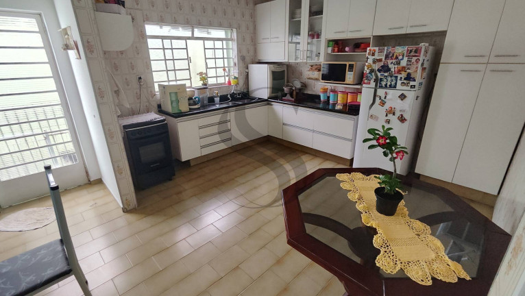 Imagem Casa com 3 Quartos à Venda, 300 m² em Jardim Emília - Sorocaba Imagem Casa com 3 Quartos à Venda, 300 m² em Jardim Emília - Sorocaba