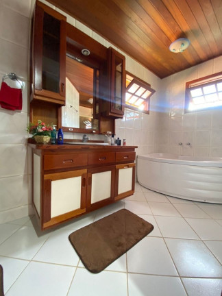 Imagem Casa com 3 Quartos à Venda, 200 m² em Vargem Grande - Teresópolis Imagem Casa com 3 Quartos à Venda, 200 m² em Vargem Grande - Teresópolis