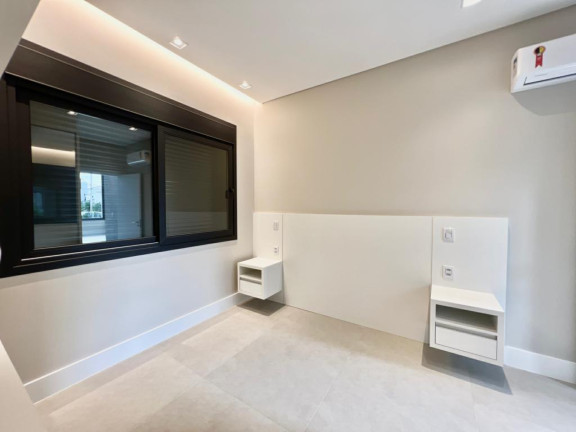 Imagem Casa com 5 Quartos à Venda, em -- - Xangri-la Imagem Casa com 5 Quartos à Venda, em -- - Xangri-la