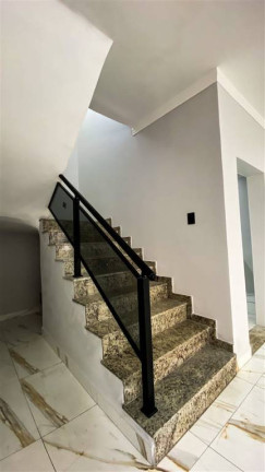 Imagem Casa com 3 Quartos à Venda, 185 m² em Caiçara - Praia Grande Imagem Casa com 3 Quartos à Venda, 185 m² em Caiçara - Praia Grande