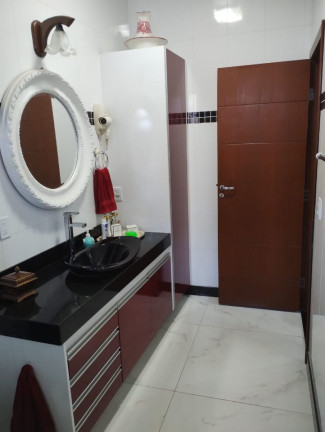Imagem Casa com 3 Quartos à Venda, 266 m² em Cândida Ferreira - Contagem