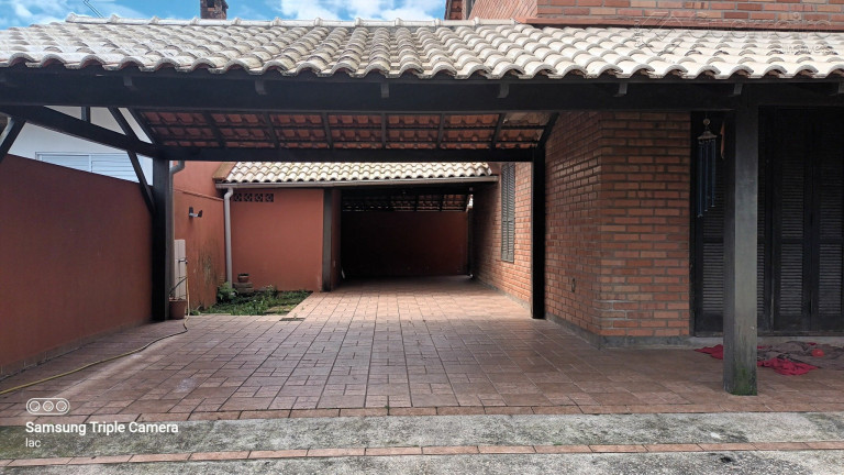 Imagem Casa com 4 Quartos à Venda, 360 m² em Santa Mônica - Florianópolis Imagem Casa com 4 Quartos à Venda, 360 m² em Santa Mônica - Florianópolis