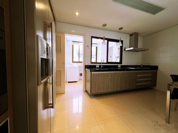 Imagem Apartamento com 3 Quartos à Venda, 188 m² em Centro - Florianópolis Imagem Apartamento com 3 Quartos à Venda, 188 m² em Centro - Florianópolis