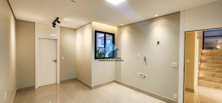 Imagem Casa com 4 Quartos à Venda, 490 m² em Chapada - Manaus Imagem Casa com 4 Quartos à Venda, 490 m² em Chapada - Manaus