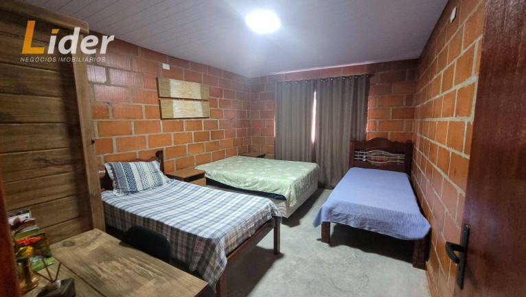 Imagem Casa com 3 Quartos à Venda, 220 m² em Humaitá - Juiz De Fora Imagem Casa com 3 Quartos à Venda, 220 m² em Humaitá - Juiz De Fora