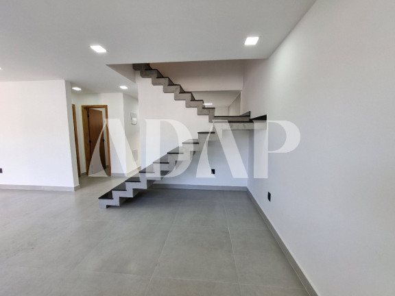 Imagem Casa com 4 Quartos à Venda, 200 m² em Vargem Pequena - Rio De Janeiro Imagem Casa com 4 Quartos à Venda, 200 m² em Vargem Pequena - Rio De Janeiro