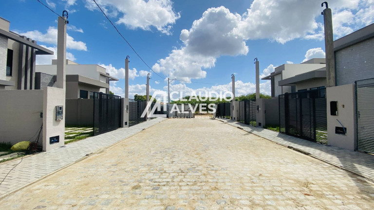 Imagem Casa com 3 Quartos à Venda, 107 m² em Parque Ipê - Feira De Santana