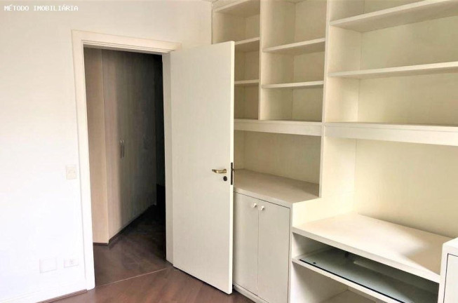 Imagem Imóvel com 3 Quartos à Venda, 240 m² em Itaim Bibi - São Paulo