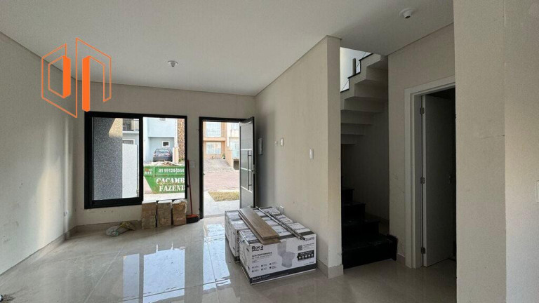 Imagem Sobrado com 3 Quartos à Venda, 112 m² em Pinheirinho - Curitiba