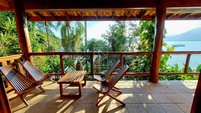 Imagem Casa com 3 Quartos à Venda, 160 m² em Vila Picinguaba - Ubatuba Imagem Casa com 3 Quartos à Venda, 160 m² em Vila Picinguaba - Ubatuba