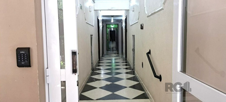 Imagem Apartamento com 2 Quartos à Venda, 70 m² em Centro Histórico - Porto Alegre