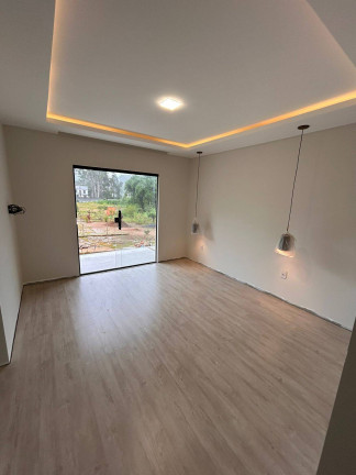 Imagem Casa com 3 Quartos à Venda,  em Varginha - Nova Friburgo