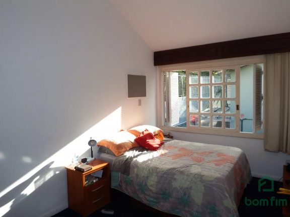 Imagem Casa com 2 Quartos à Venda, 80 m² em Tristeza - Porto Alegre Imagem Casa com 2 Quartos à Venda, 80 m² em Tristeza - Porto Alegre