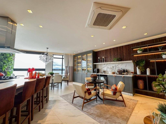 Apartamento com 4 Quartos à Venda, 200 m² em Centro - Itapema